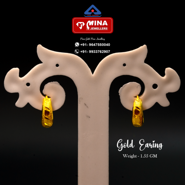 Gold Earring (1.55gm)