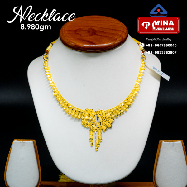 Necklace (8.980gm)